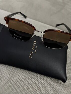 Ted Baker Men's Sunglasses - Tortoiseshell Brown Frame, Polarized Lenses